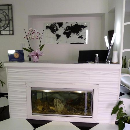 Clelia'S Boutique Rooms & Suites La Maddalena  Exterior photo
