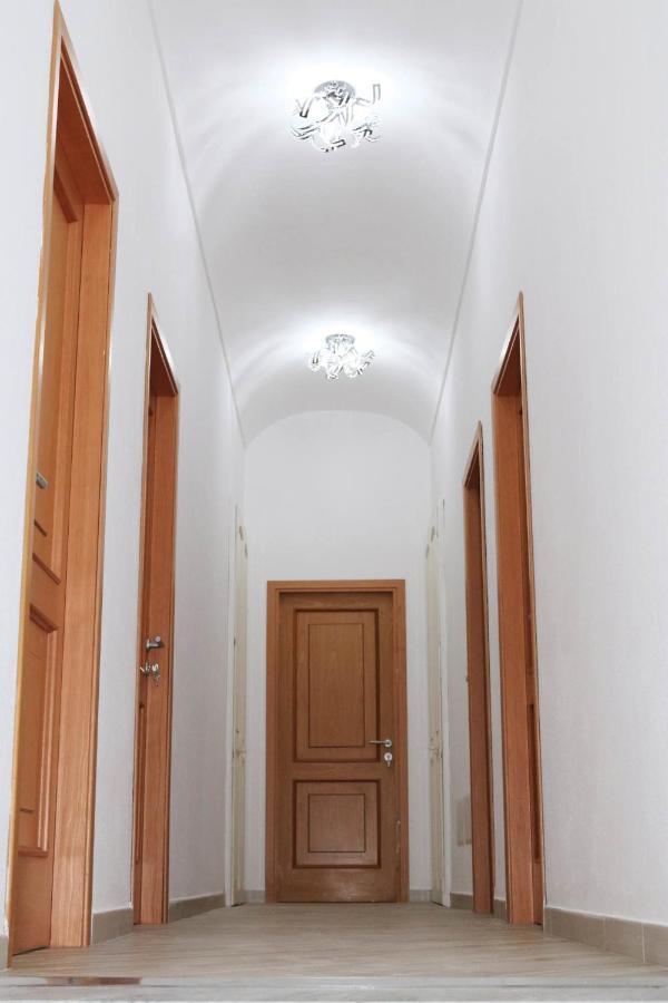 Clelia'S Boutique Rooms & Suites La Maddalena  Exterior photo