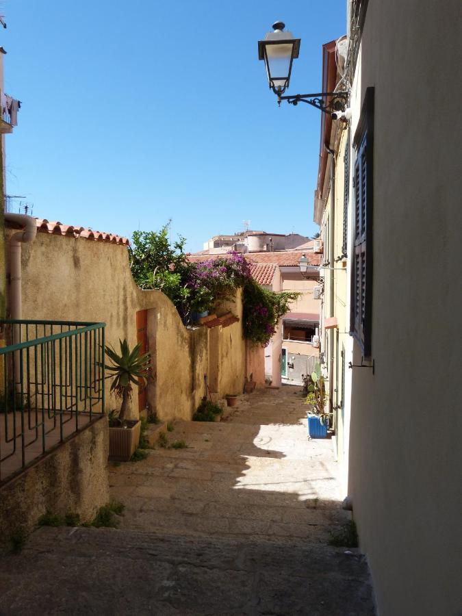 Clelia'S Boutique Rooms & Suites La Maddalena  Exterior photo